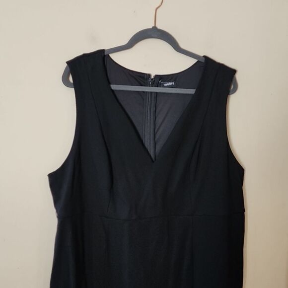 Beautiful Torrid dress Size 👗 26 - Picture 3 of 6